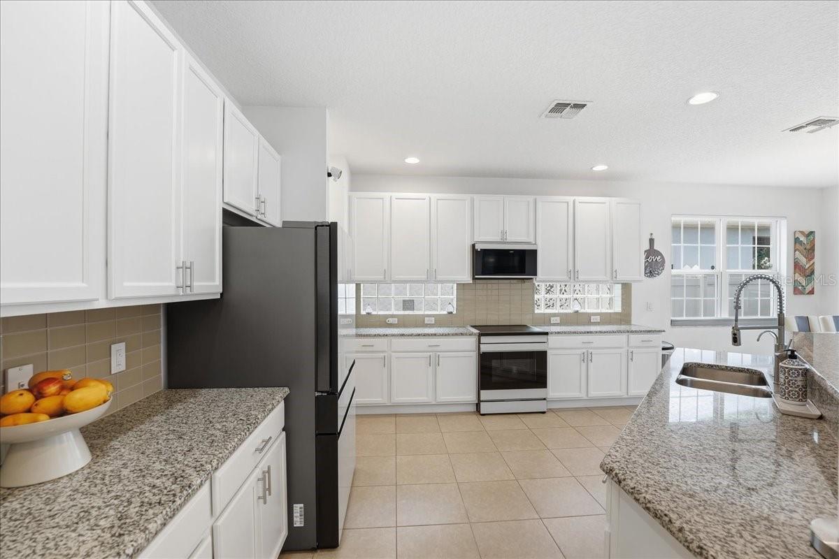 3216 BAYFLOWER AVE, HARMONY, FL, 34773