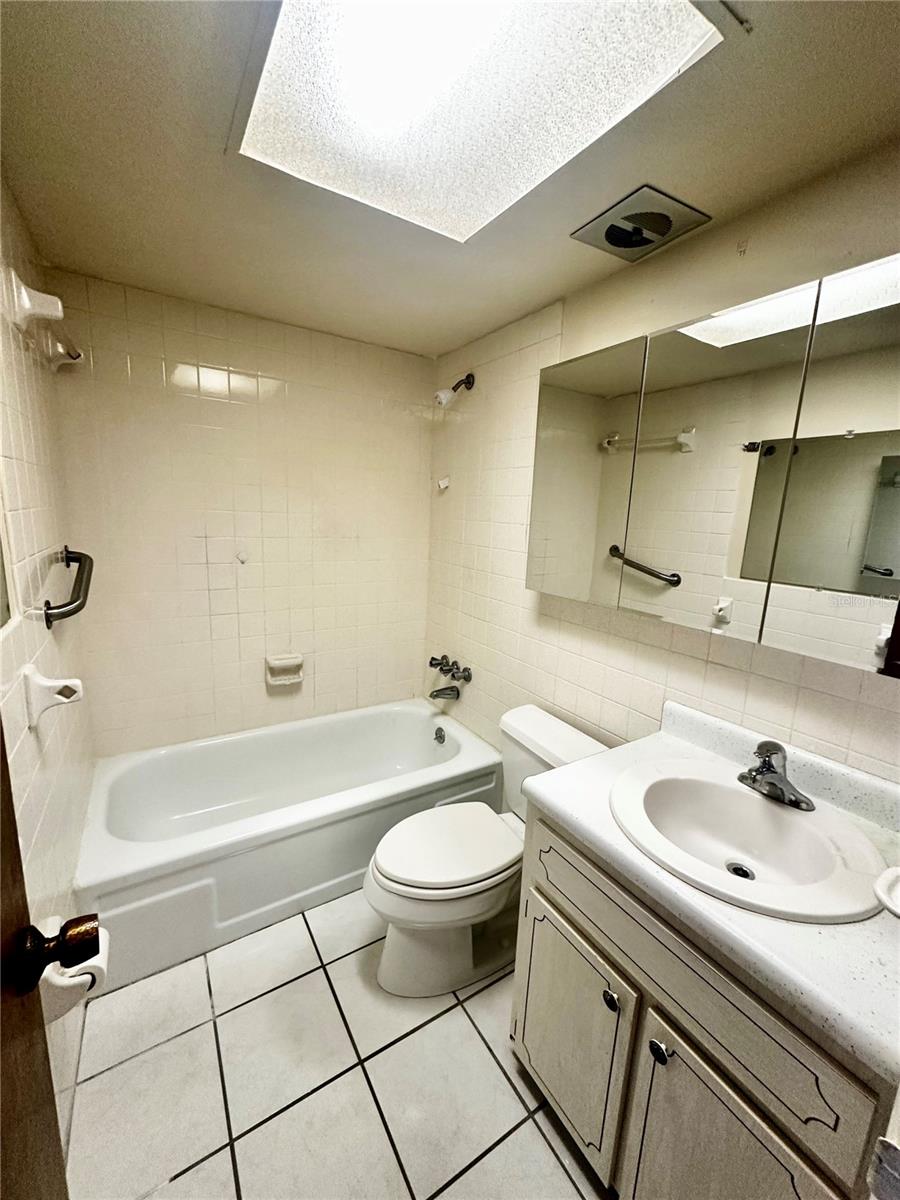 4742 AZALEA DR #205, NEW PORT RICHEY, FL, 34652