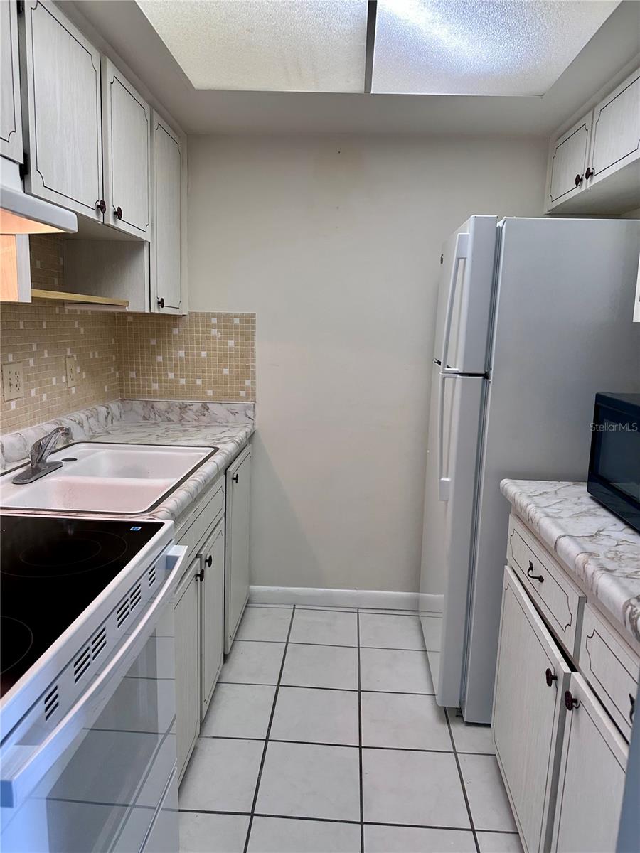 4742 AZALEA DR #205, NEW PORT RICHEY, FL, 34652
