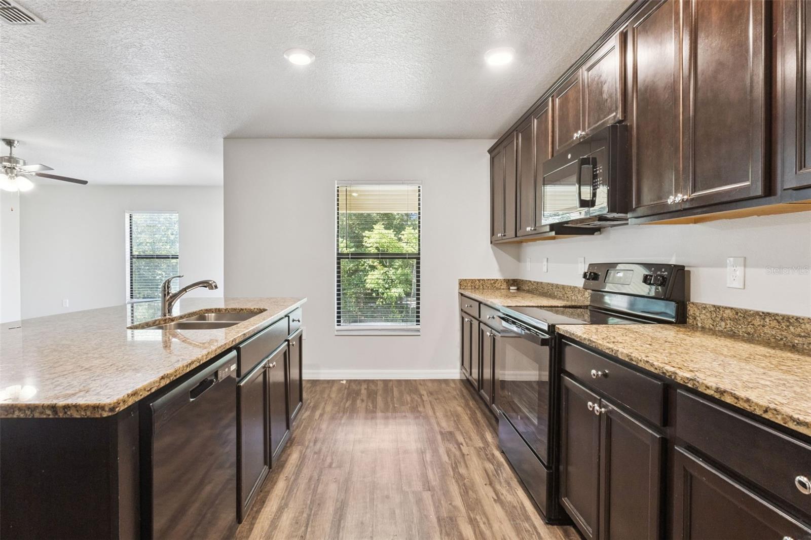 1884 PIEDMONT CT, MASCOTTE, FL, 34753