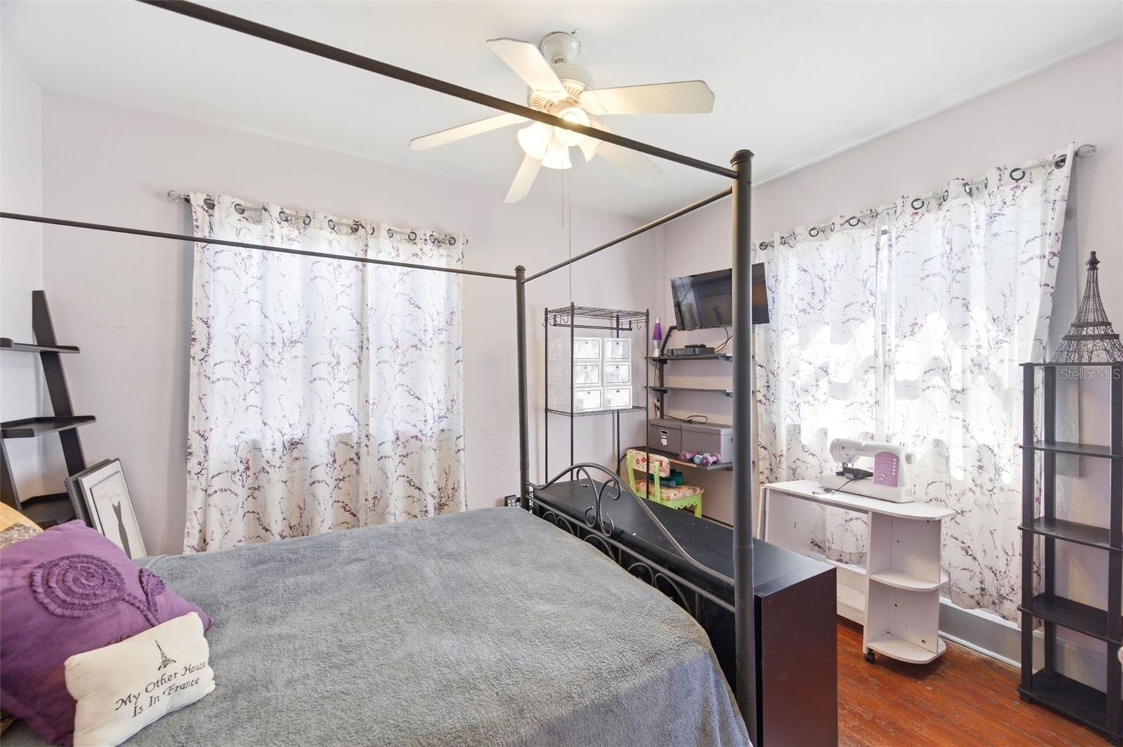 4263 5TH AVE N, ST PETERSBURG, FL, 33713
