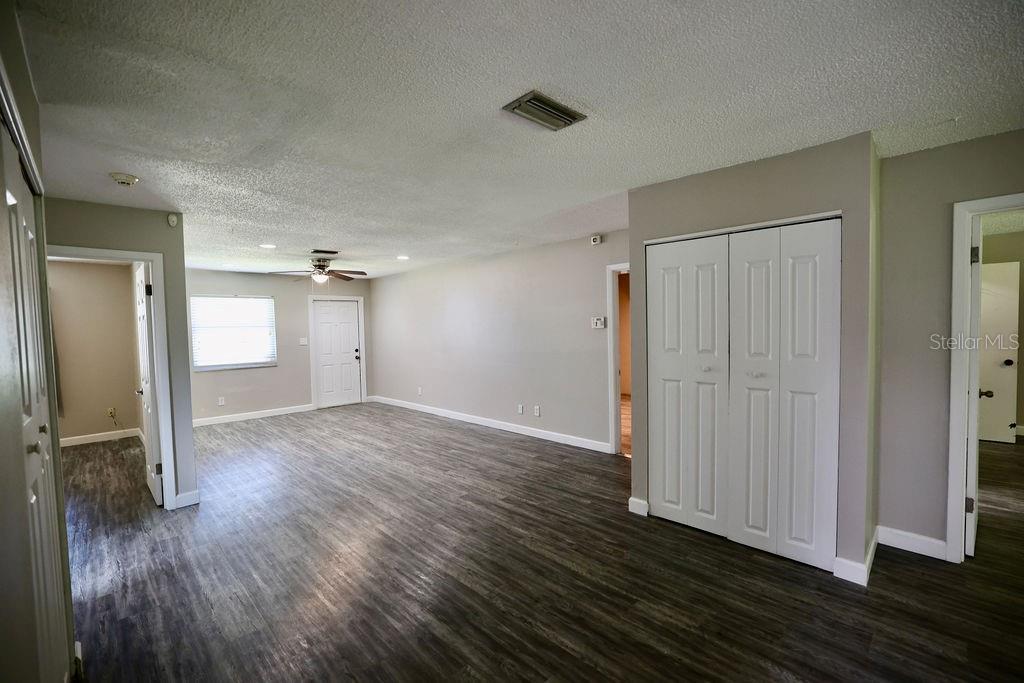 915 ROYAL OAK CT, HOLLY HILL, FL, 32117