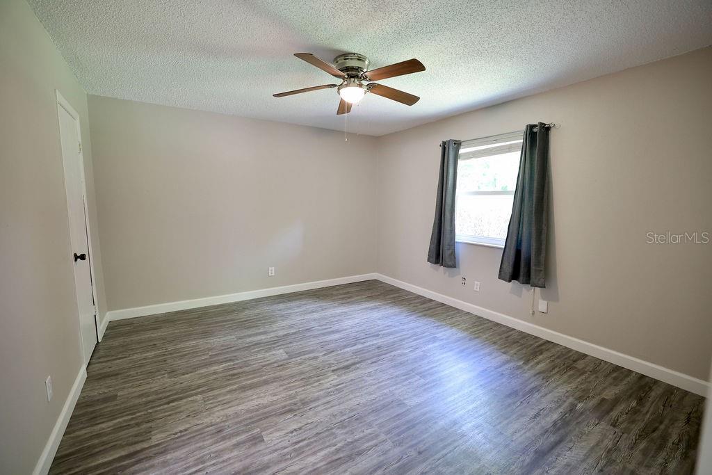 915 ROYAL OAK CT, HOLLY HILL, FL, 32117