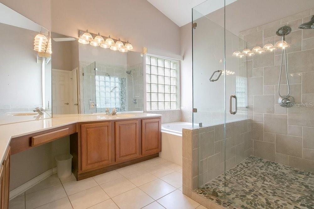 2405 BLOSSOMWOOD DR, OVIEDO, FL, 32765