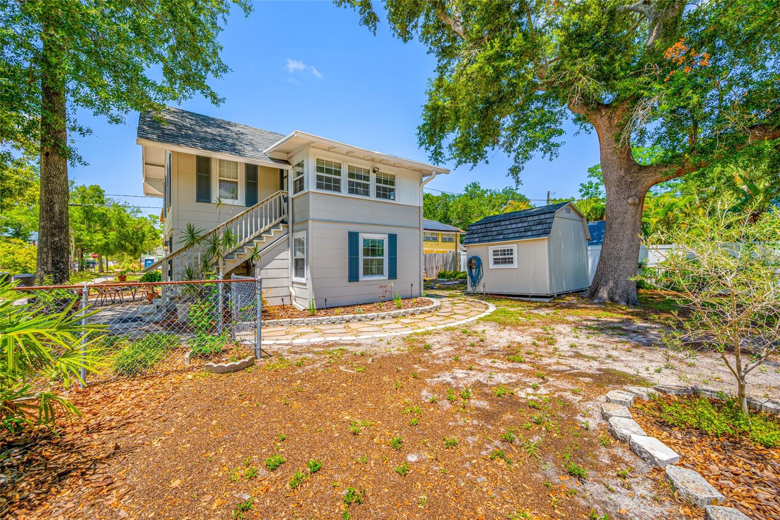 2415 11TH ST N, ST PETERSBURG, FL, 33704