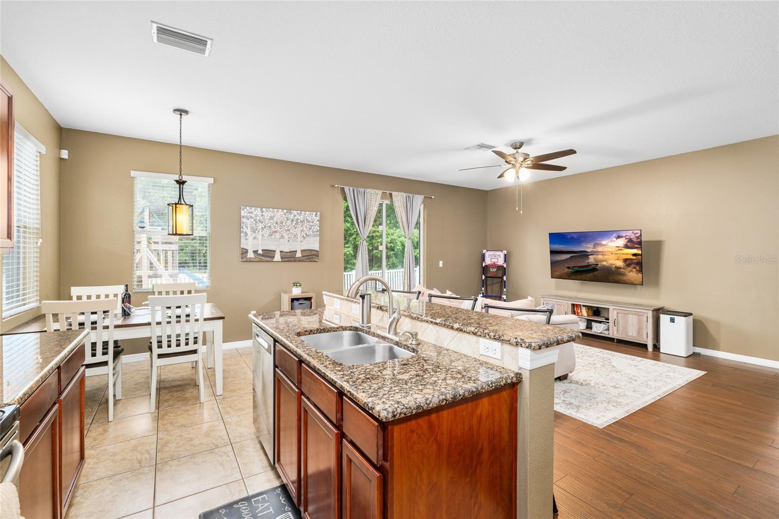 8515 TIDAL BREEZE DR, RIVERVIEW, FL, 33569