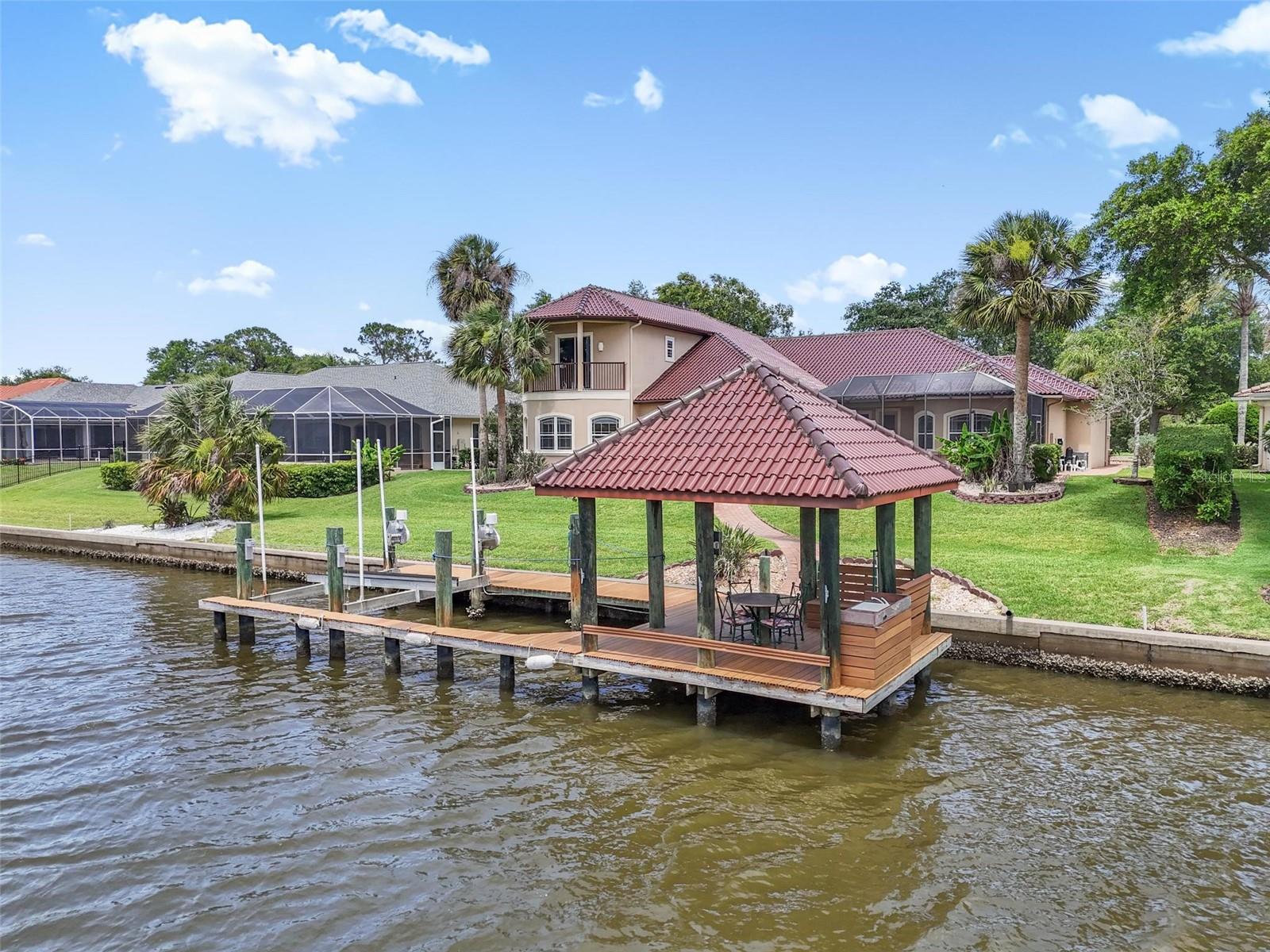 2 CAITLIN CT, PALM COAST, FL, 32137