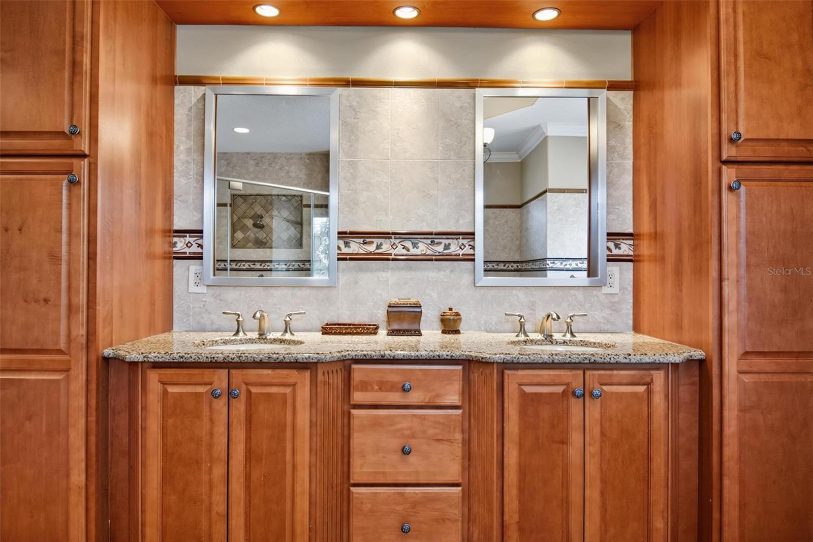 2 CAITLIN CT, PALM COAST, FL, 32137