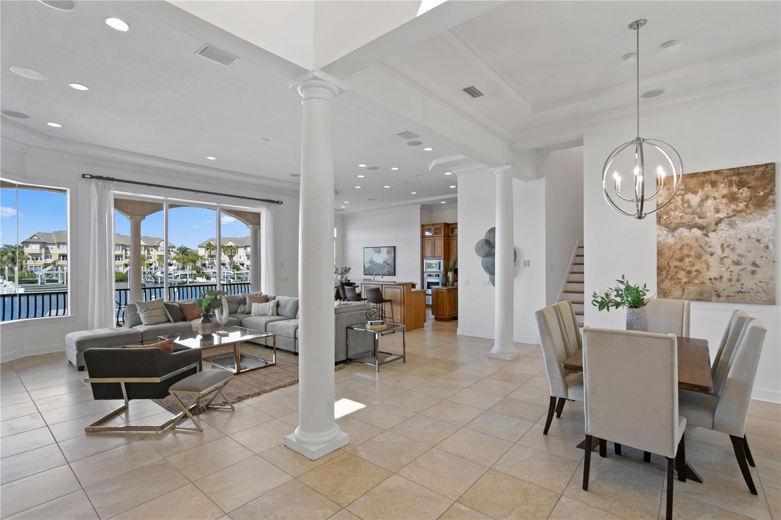 4130 CAUSEWAY VISTA DR, TAMPA, FL, 33615
