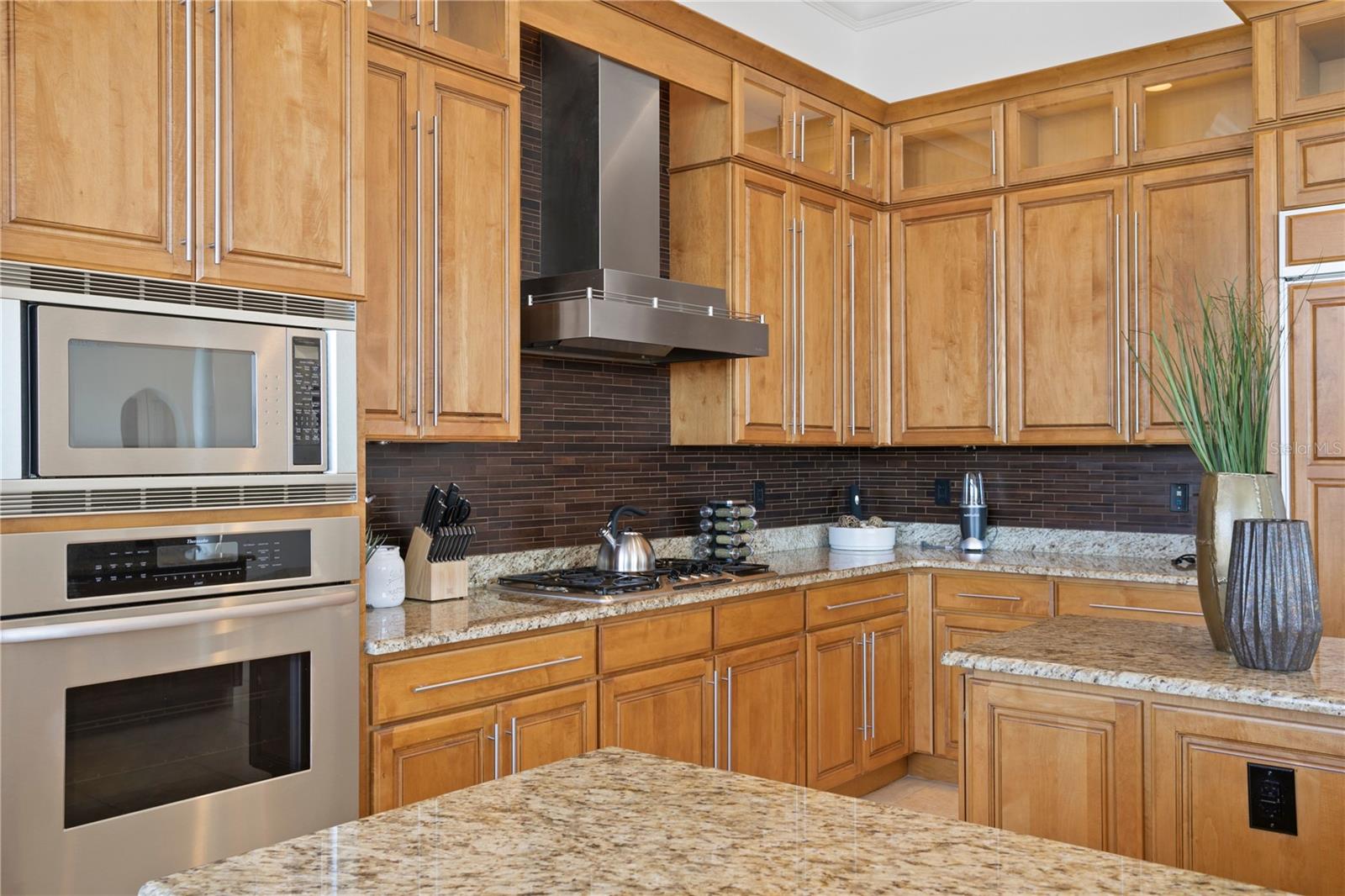 4130 CAUSEWAY VISTA DR, TAMPA, FL, 33615