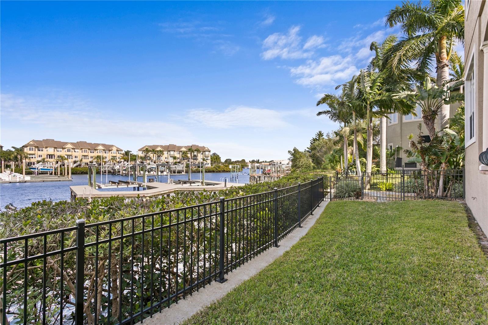 4130 CAUSEWAY VISTA DR, TAMPA, FL, 33615