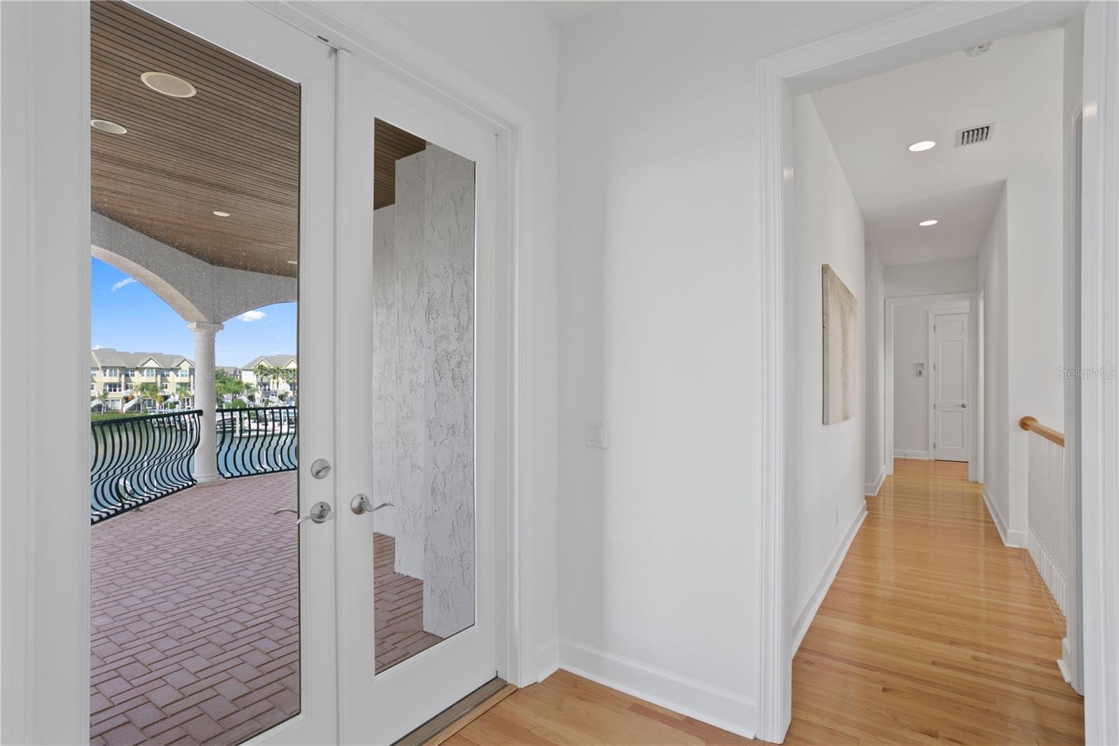 4130 CAUSEWAY VISTA DR, TAMPA, FL, 33615