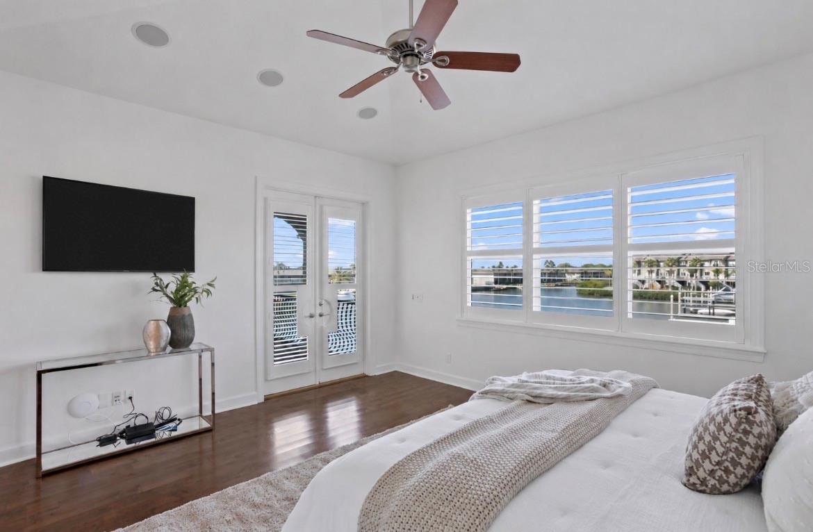 4130 CAUSEWAY VISTA DR, TAMPA, FL, 33615