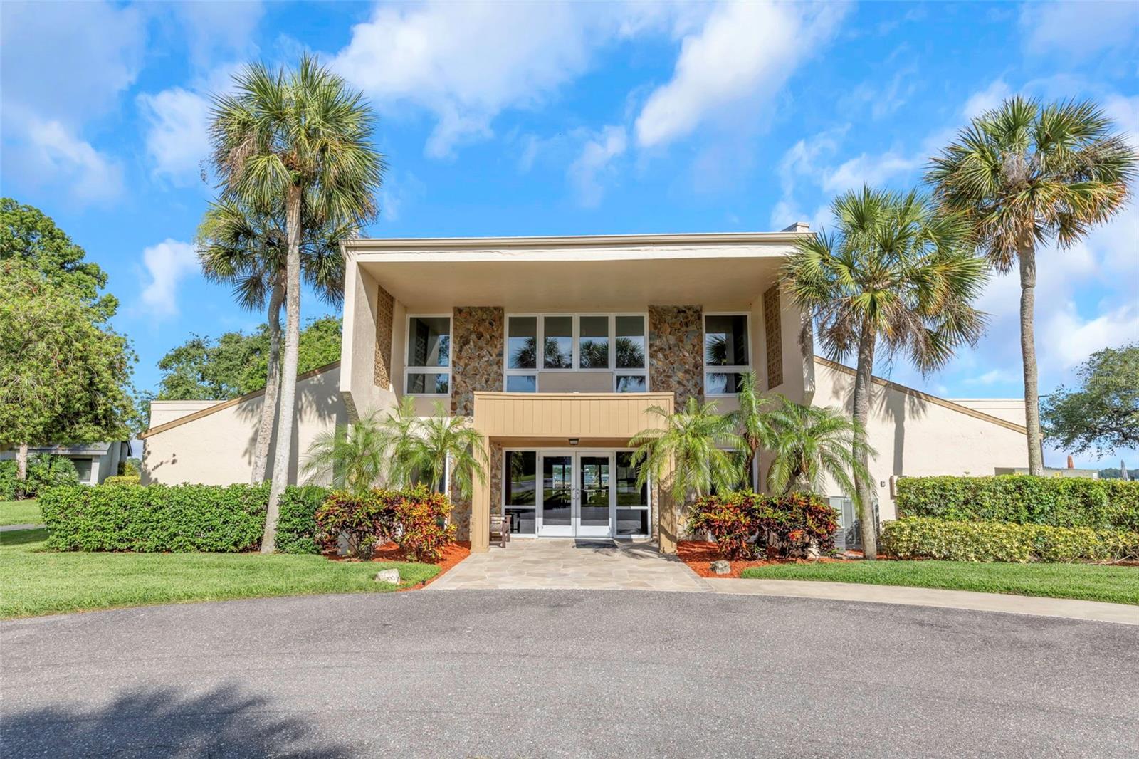 94 S HIGHLAND AVE #2401, TARPON SPRINGS, FL, 34689