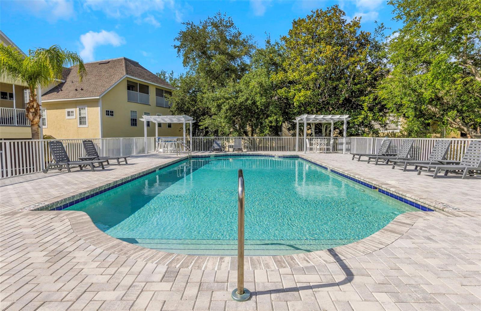 94 S HIGHLAND AVE #2401, TARPON SPRINGS, FL, 34689