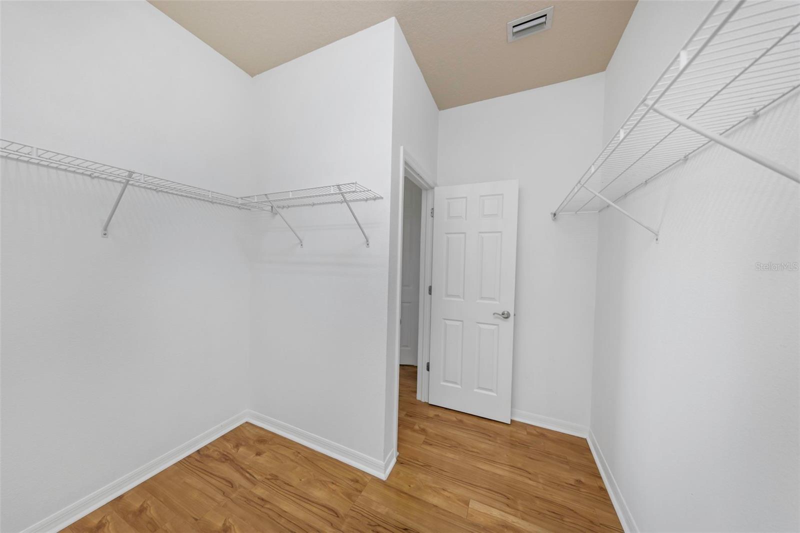 94 S HIGHLAND AVE #2401, TARPON SPRINGS, FL, 34689