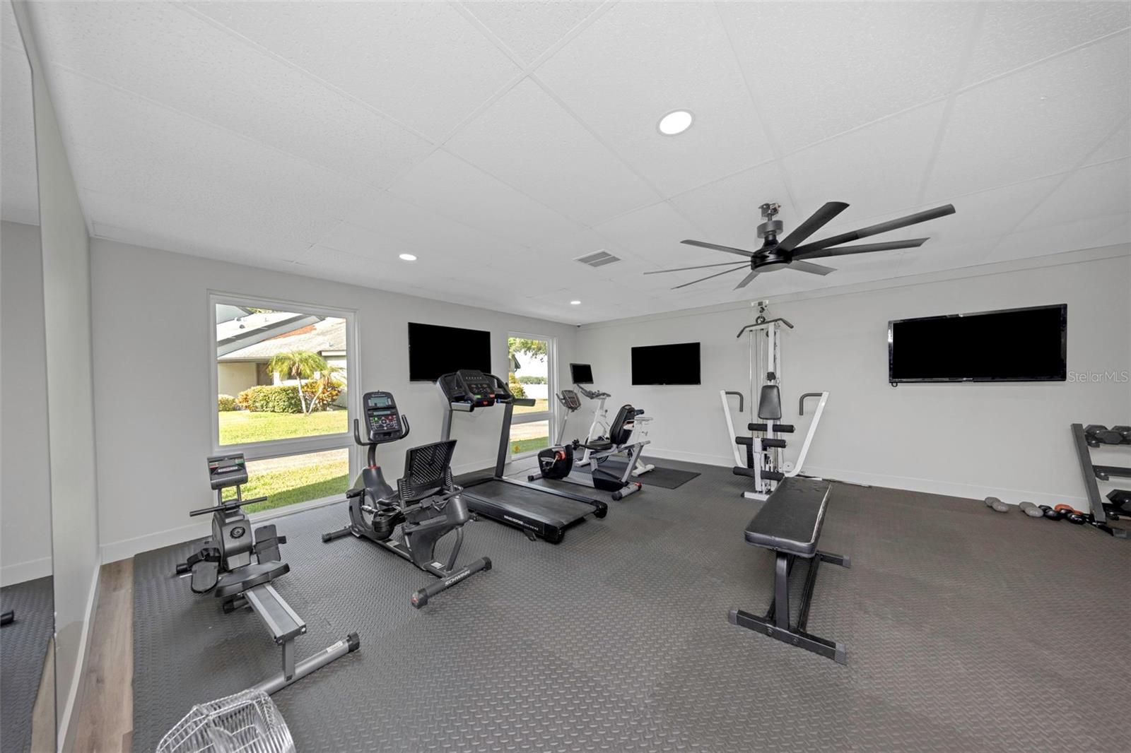 94 S HIGHLAND AVE #2401, TARPON SPRINGS, FL, 34689