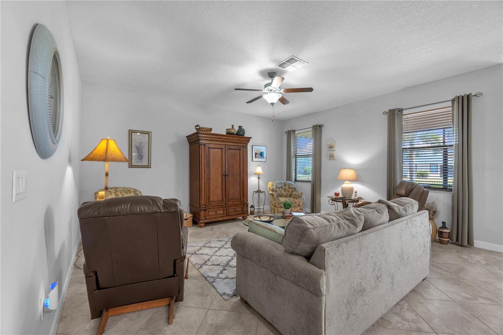 10036 SAGE CREEK DR, SUN CITY CENTER, FL, 33573