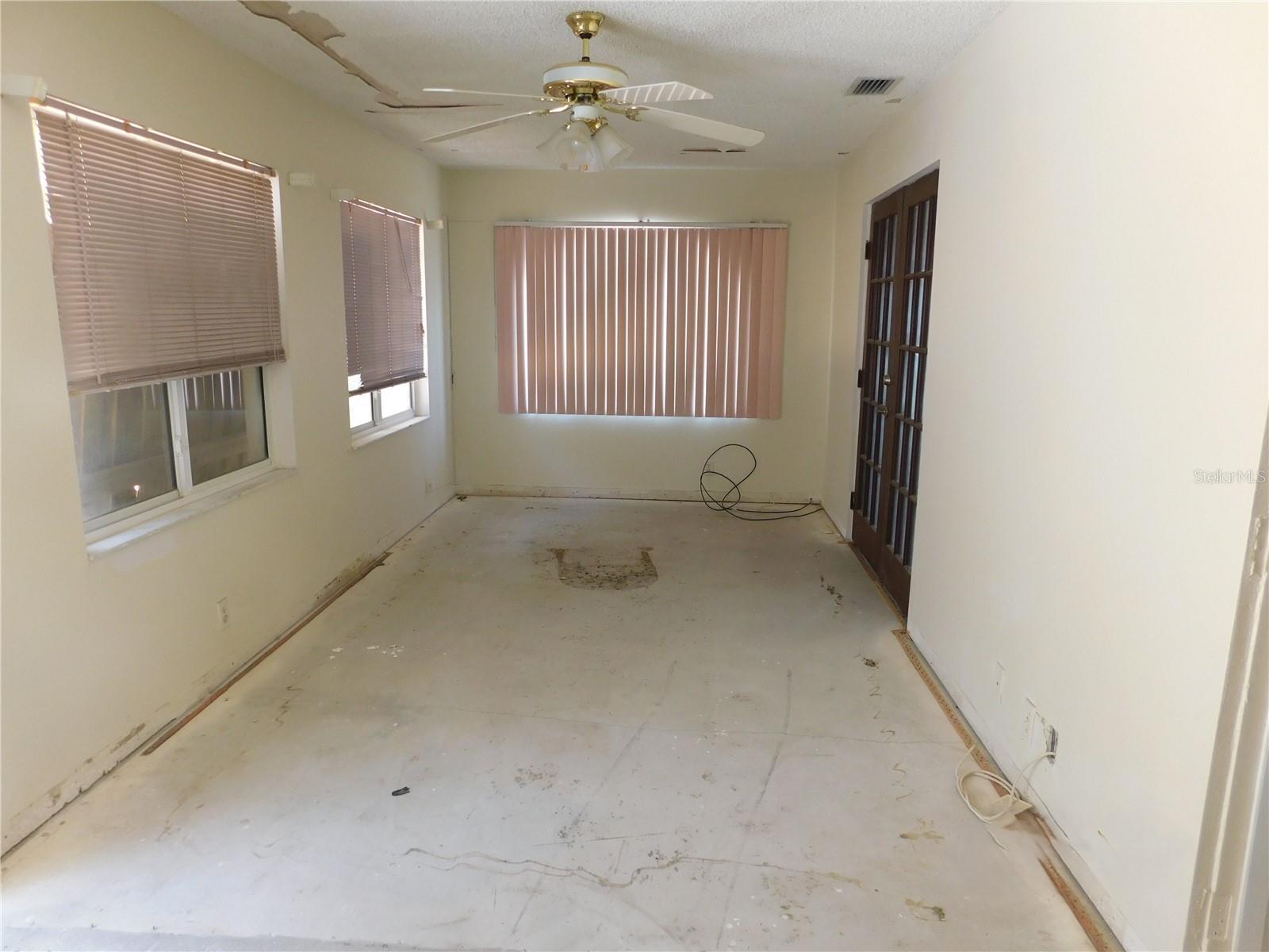 70 CITRUS CT, PALM HARBOR, FL, 34683