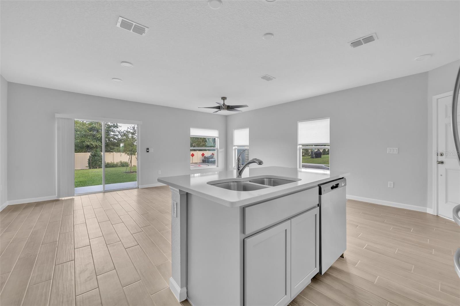 2827 NARCOOSSEE COMMONS WAY, ST CLOUD, FL, 34771