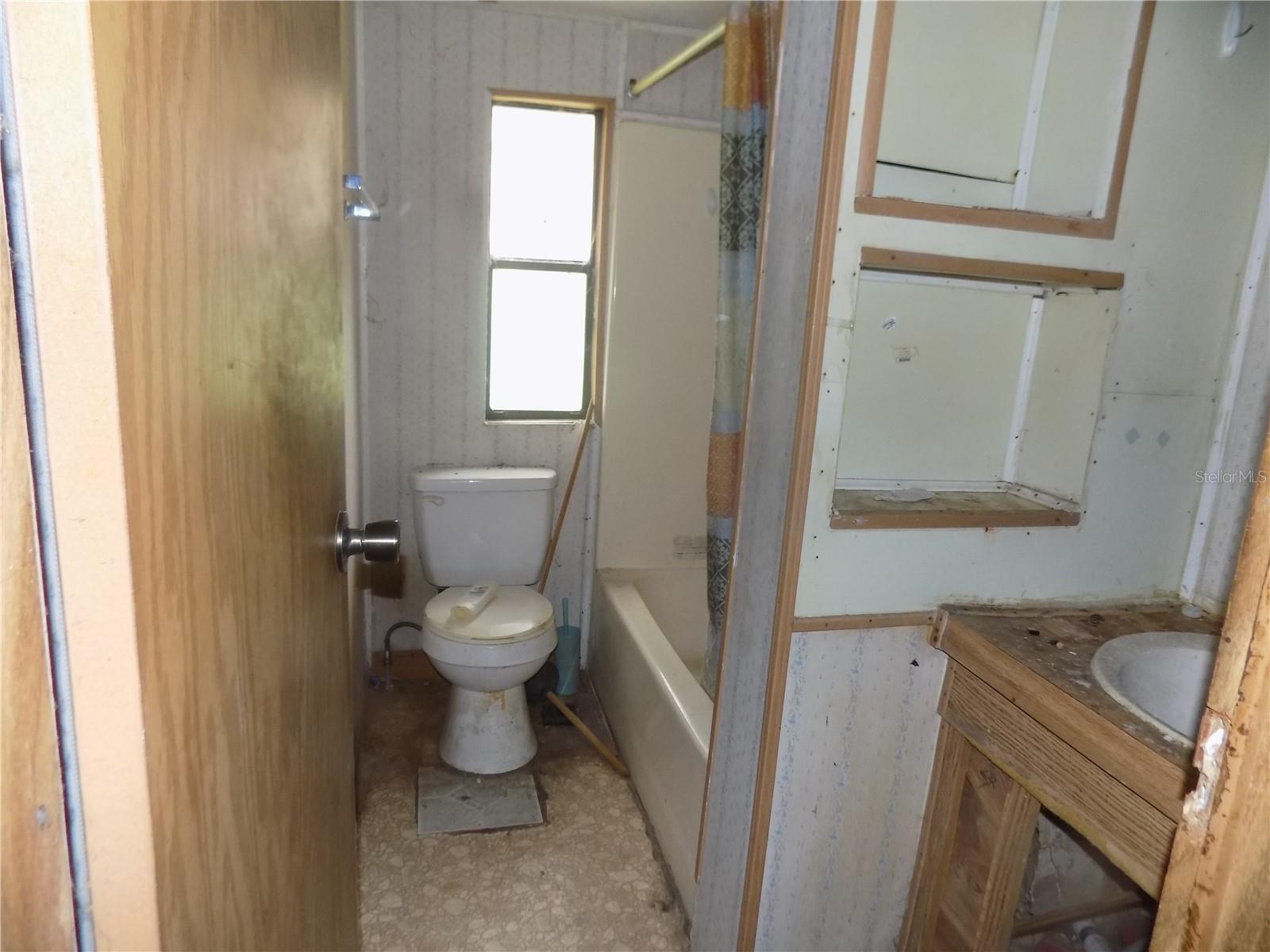 8708 NE WALDO RD, GAINESVILLE, FL, 32609