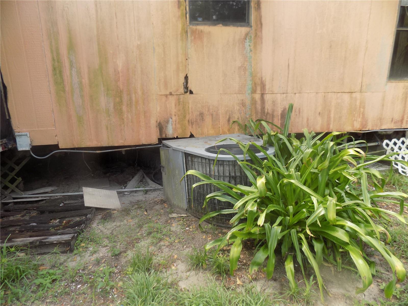 8708 NE WALDO RD, GAINESVILLE, FL, 32609
