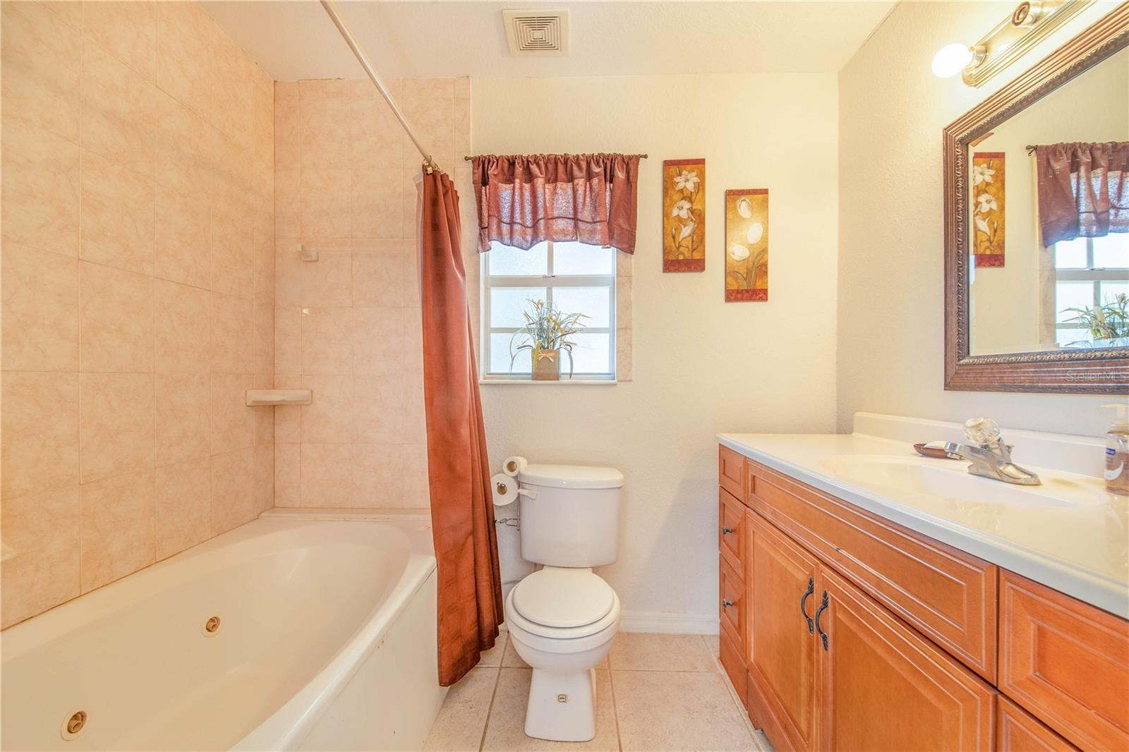 33 PINEWOOD DR, HAINES CITY, FL, 33844