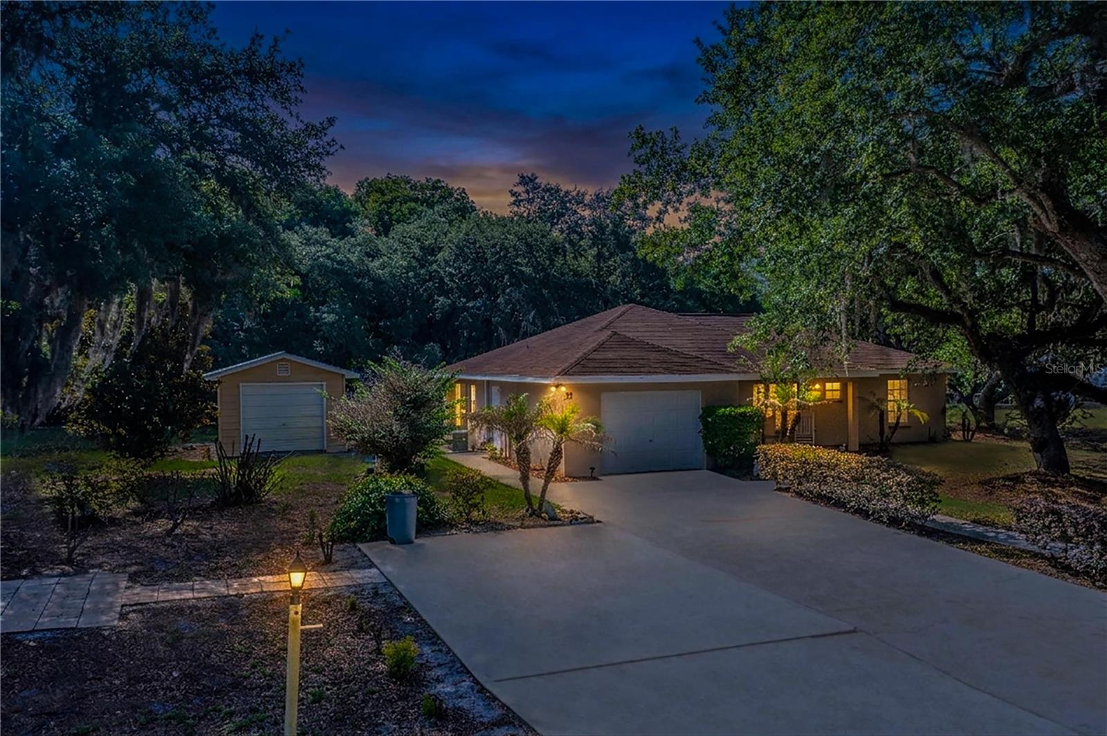 33 PINEWOOD DR, HAINES CITY, FL, 33844