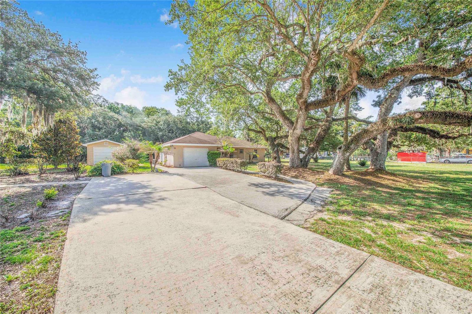 33 PINEWOOD DR, HAINES CITY, FL, 33844