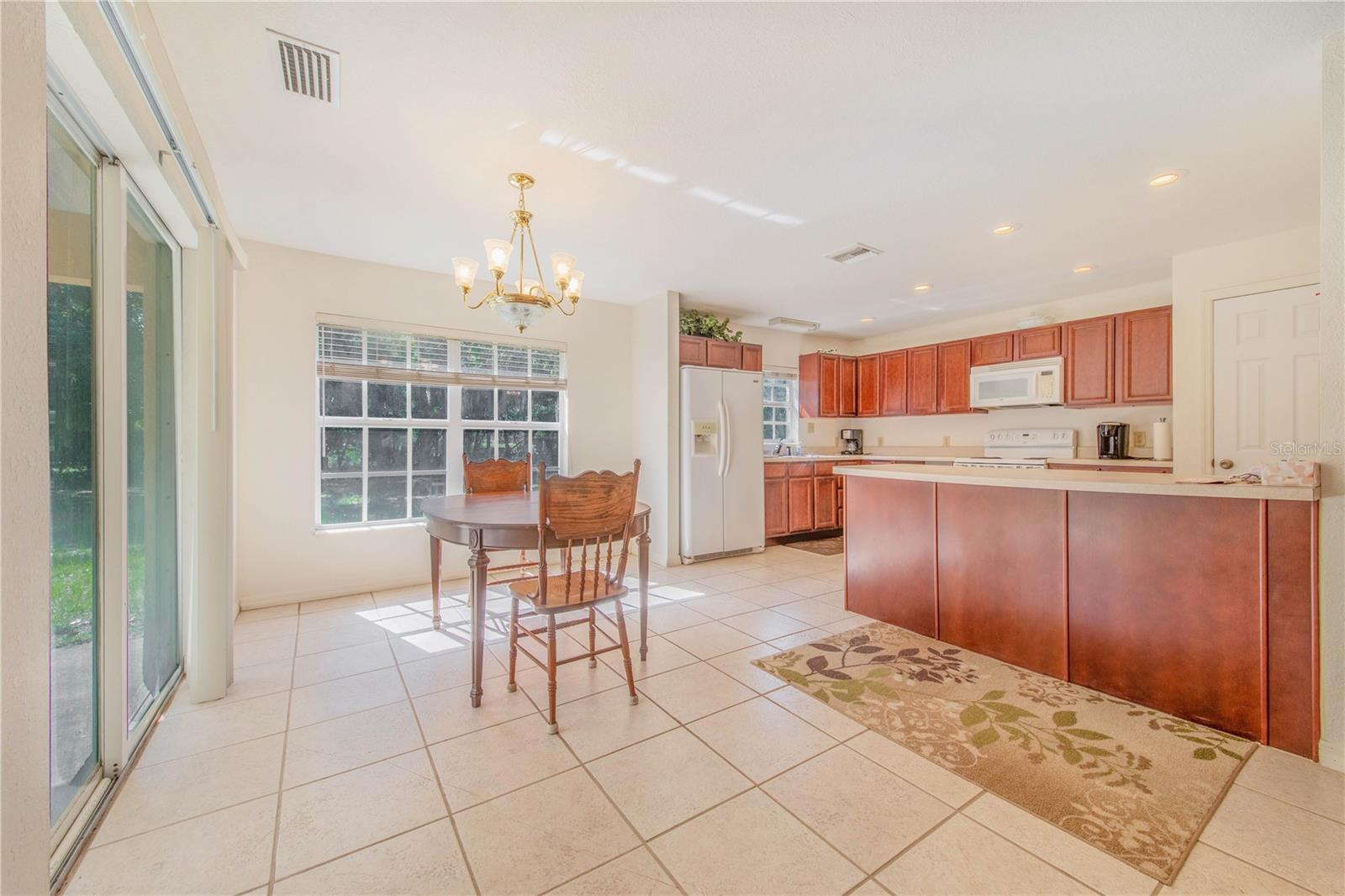 33 PINEWOOD DR, HAINES CITY, FL, 33844