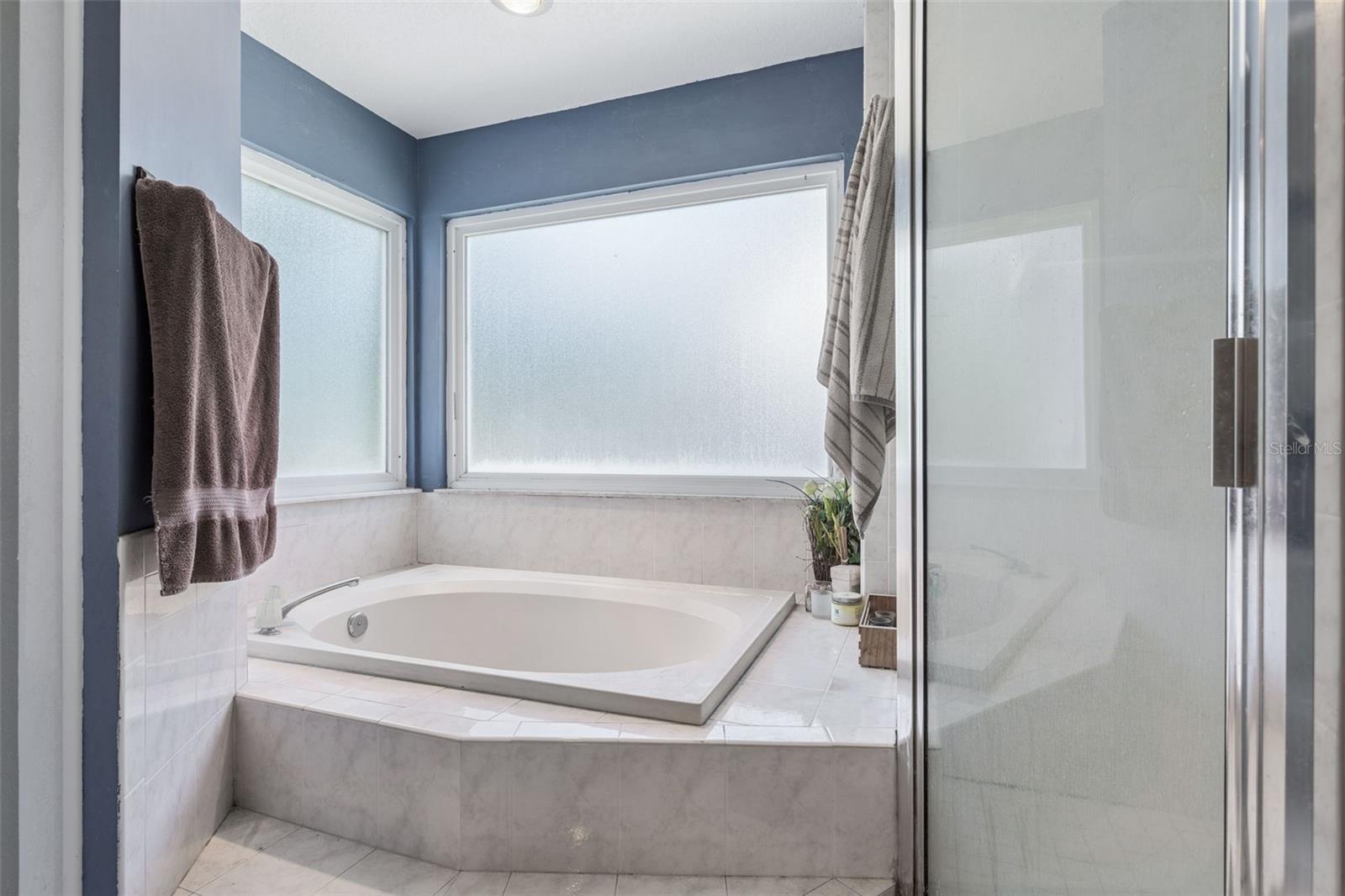 3237 MONTROSE CIR, PALM HARBOR, FL, 34684