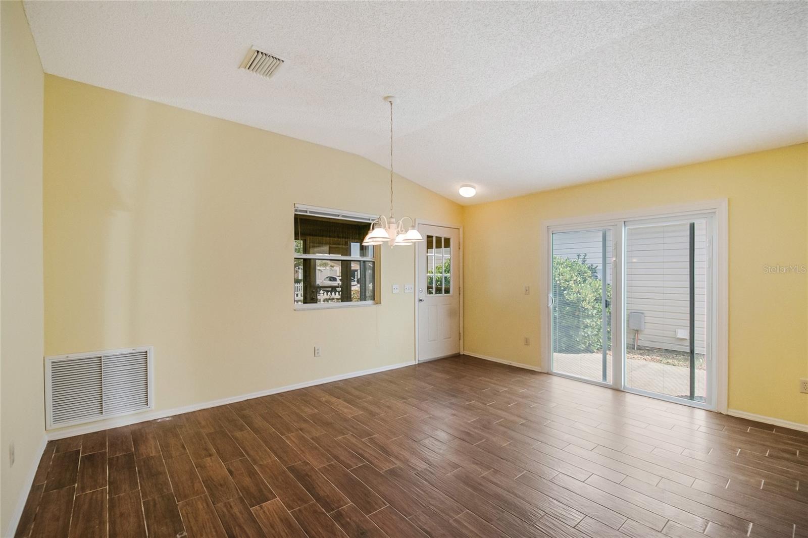 2454 SOUTHERN OAK ST, THE VILLAGES, FL, 32162