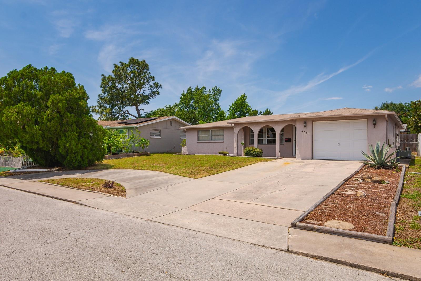 6021 2ND AVE, NEW PORT RICHEY, FL, 34653