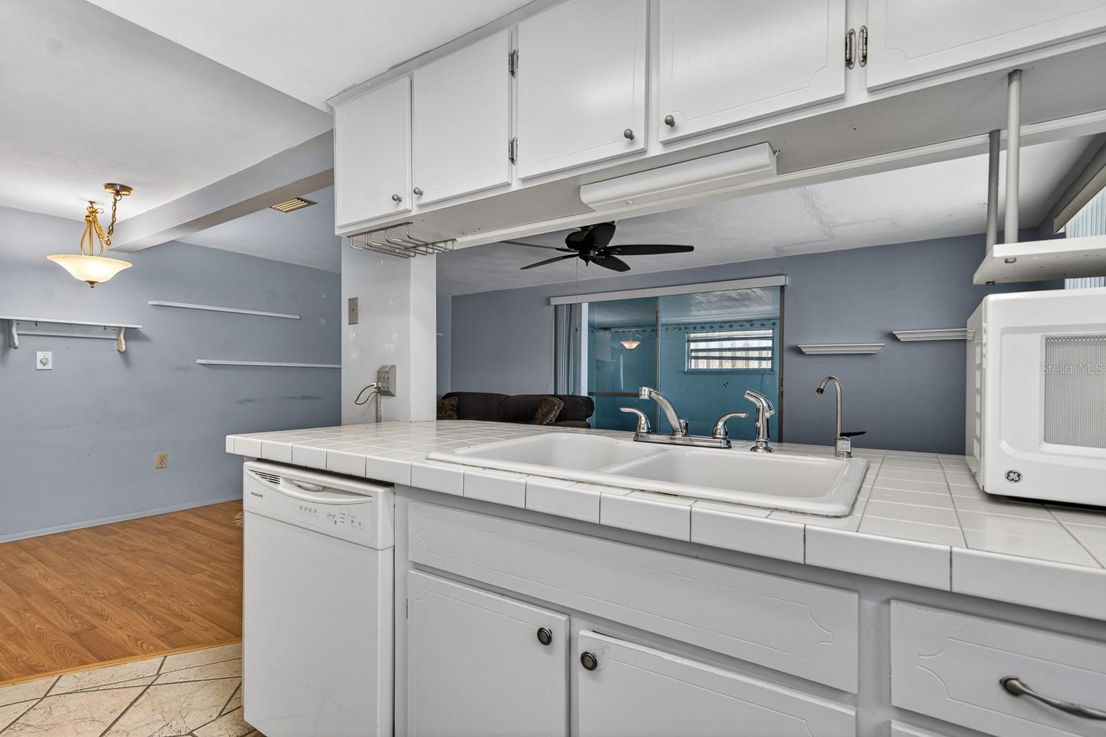 6021 2ND AVE, NEW PORT RICHEY, FL, 34653