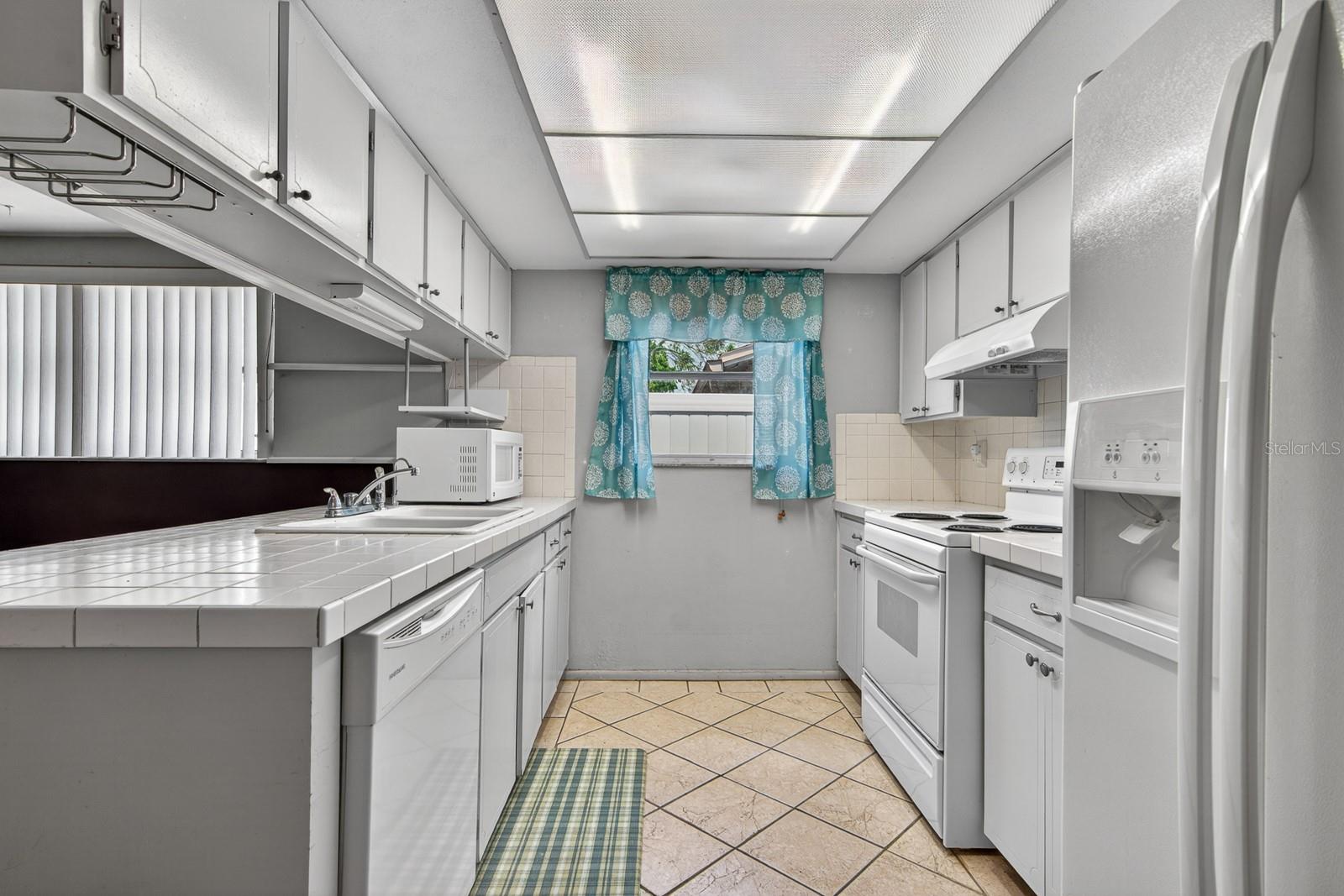 6021 2ND AVE, NEW PORT RICHEY, FL, 34653