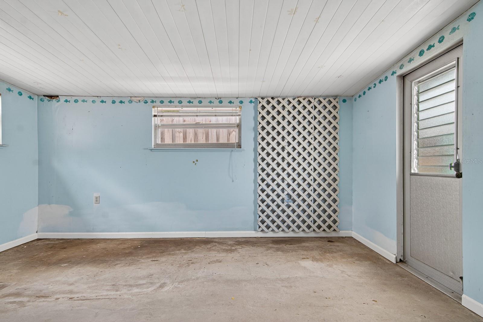 6021 2ND AVE, NEW PORT RICHEY, FL, 34653