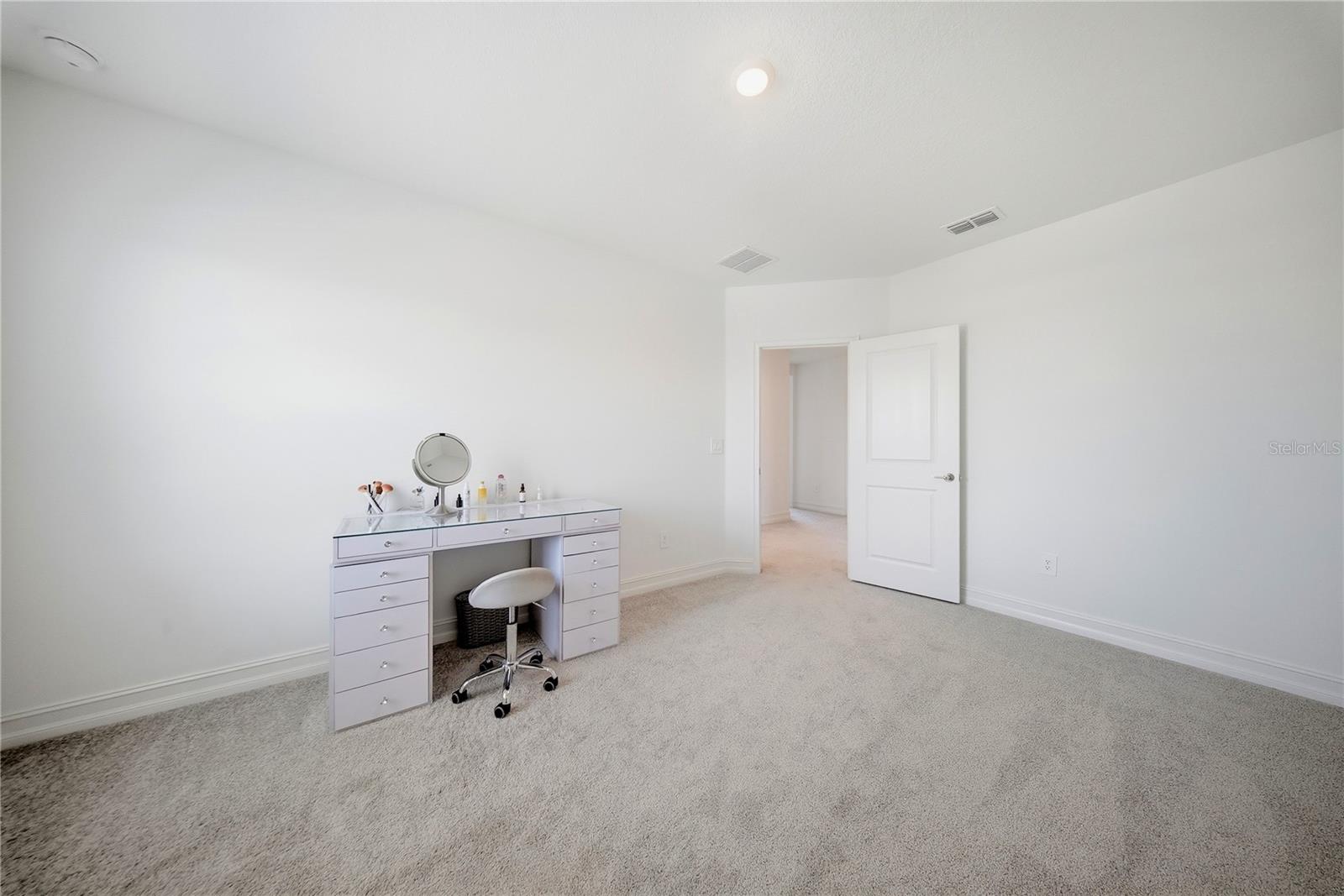 9471 RUNAWAY BREEZE DRIVE, LAND O LAKES, FL, 34637