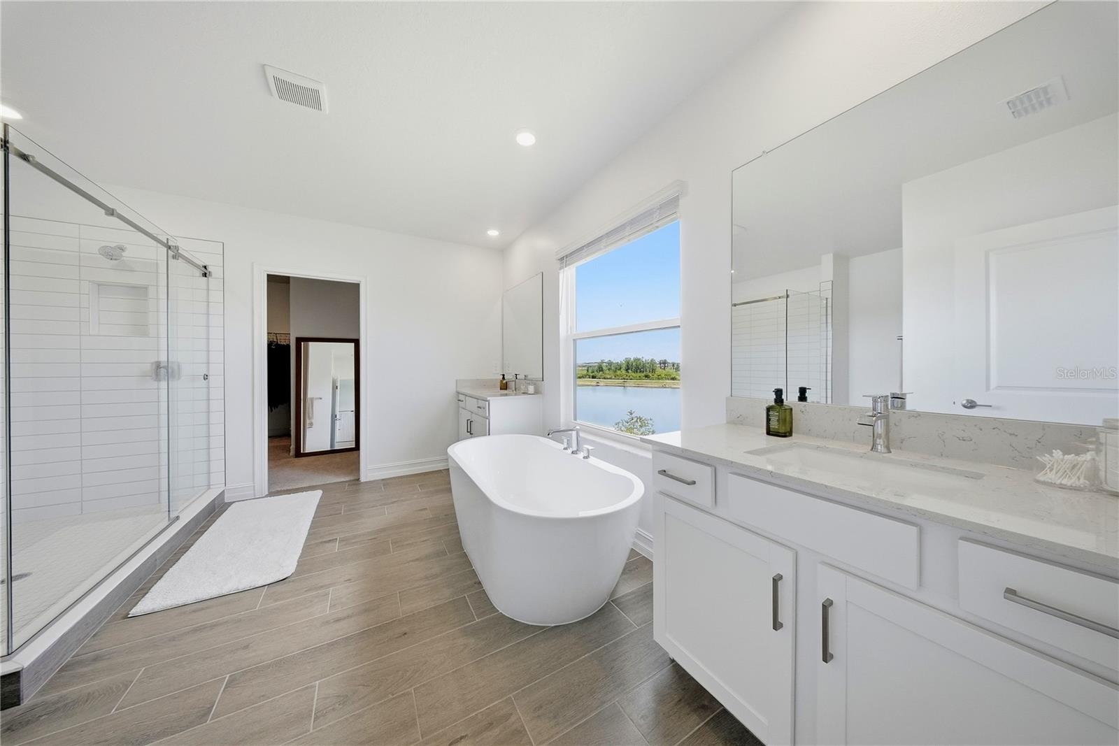 9471 RUNAWAY BREEZE DRIVE, LAND O LAKES, FL, 34637