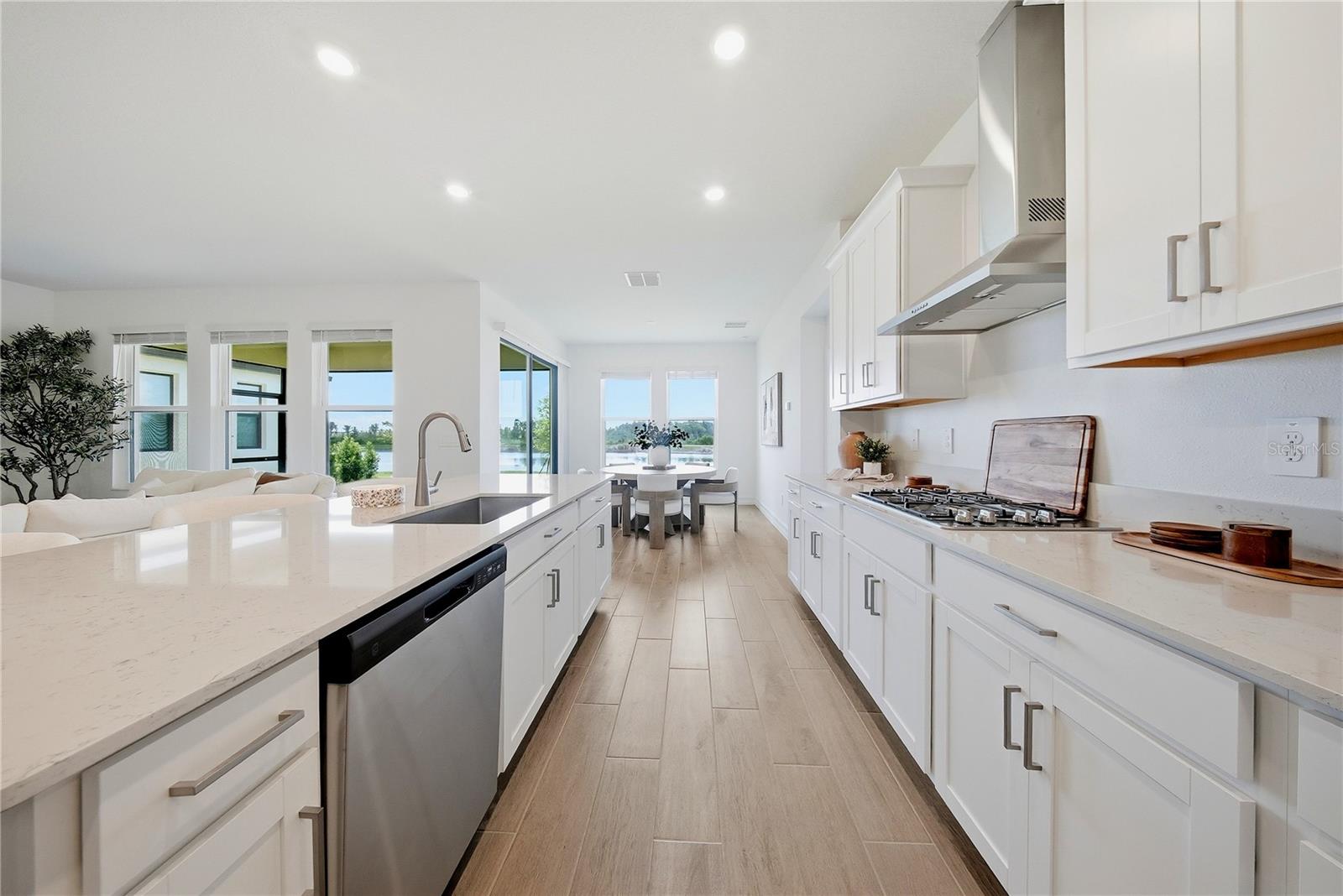9471 RUNAWAY BREEZE DRIVE, LAND O LAKES, FL, 34637