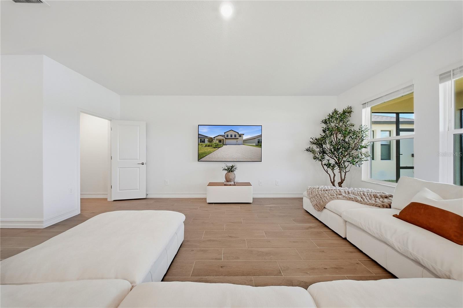 9471 RUNAWAY BREEZE DRIVE, LAND O LAKES, FL, 34637