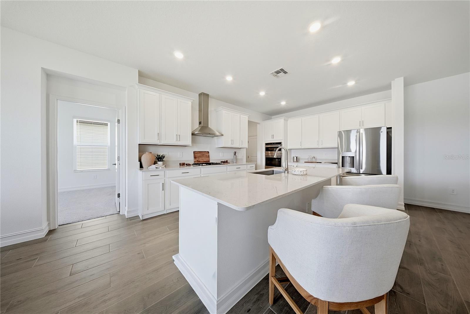 9471 RUNAWAY BREEZE DRIVE, LAND O LAKES, FL, 34637