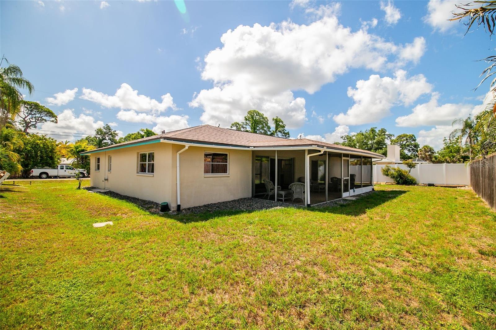 8824 PHYLISS AVE, SARASOTA, FL, 34231