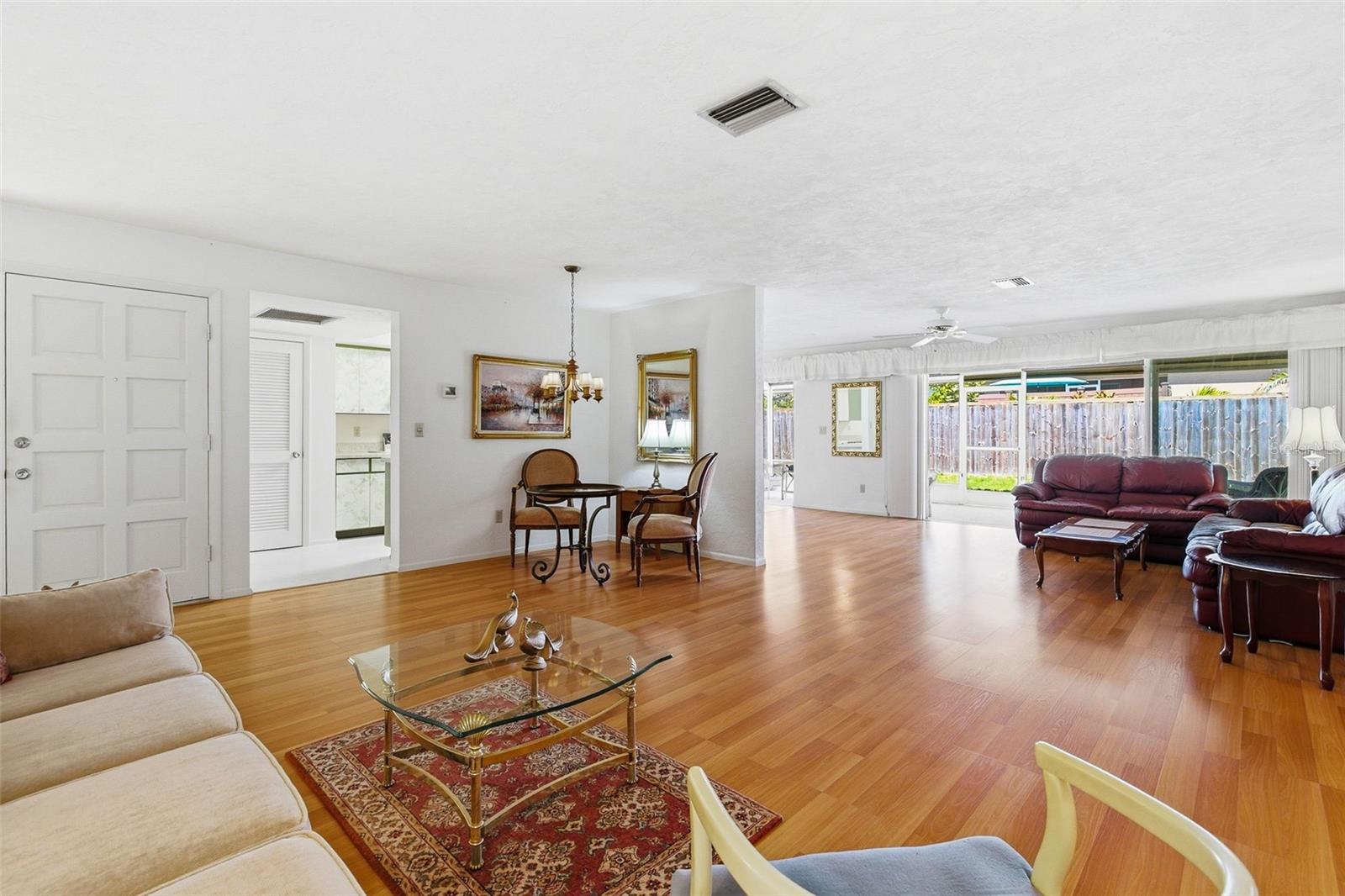 8824 PHYLISS AVE, SARASOTA, FL, 34231