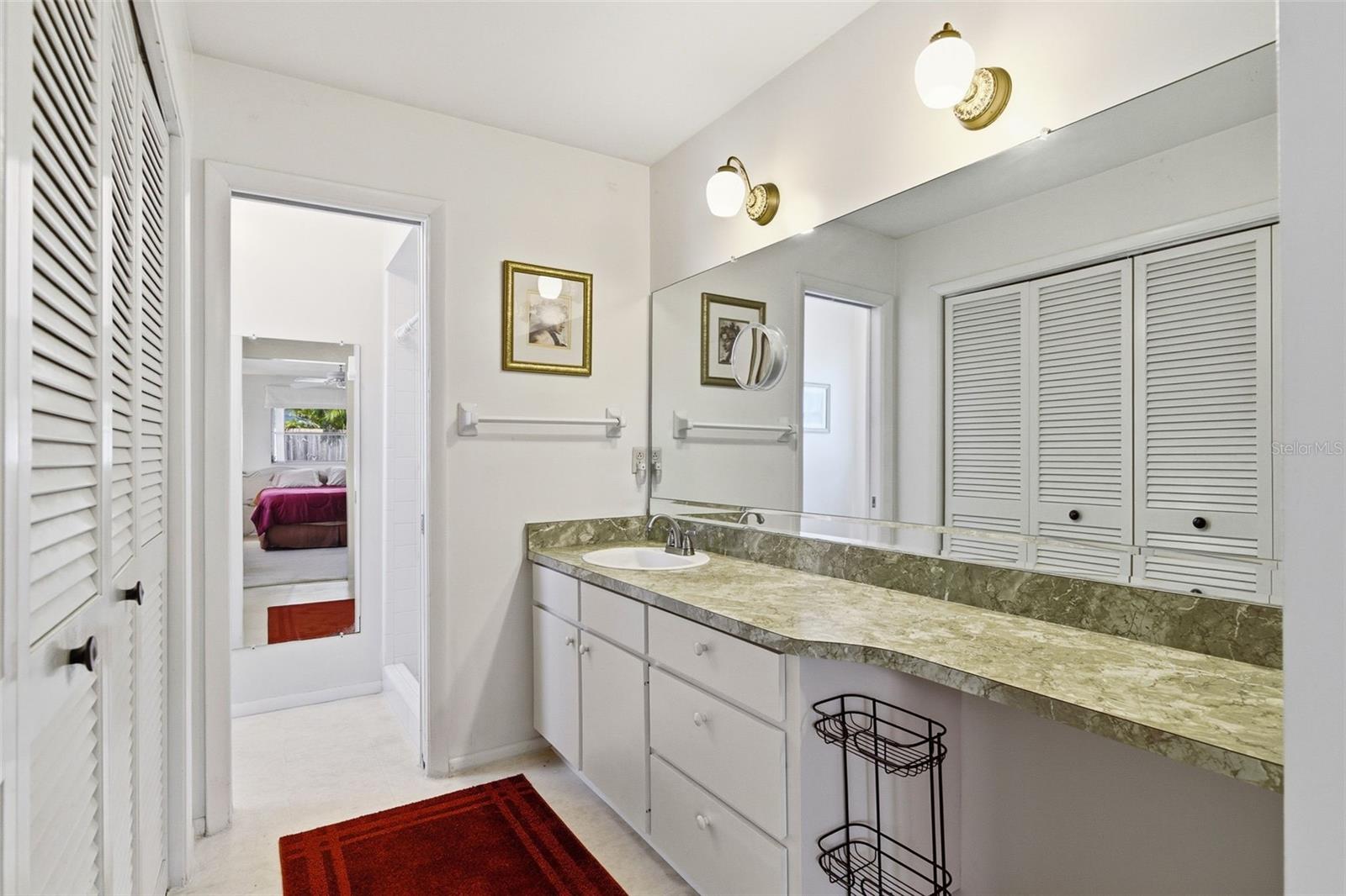 8824 PHYLISS AVE, SARASOTA, FL, 34231
