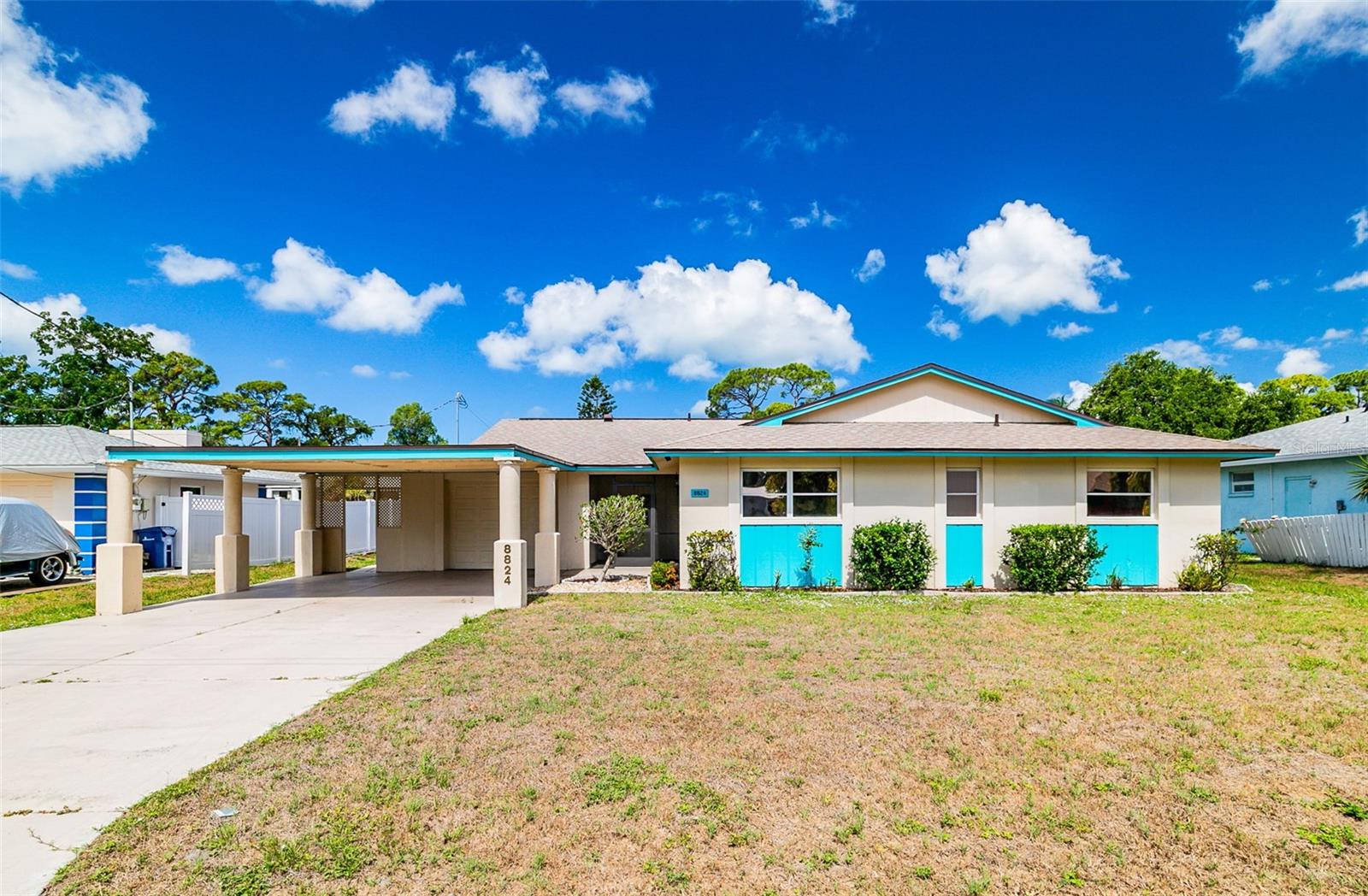 8824 PHYLISS AVE, SARASOTA, FL, 34231