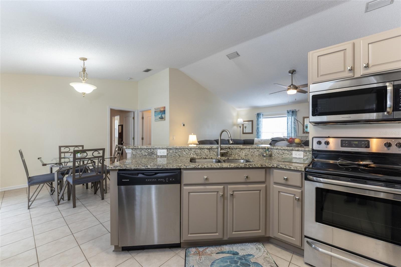 76 RYLAND DR, PALM COAST, FL, 32164