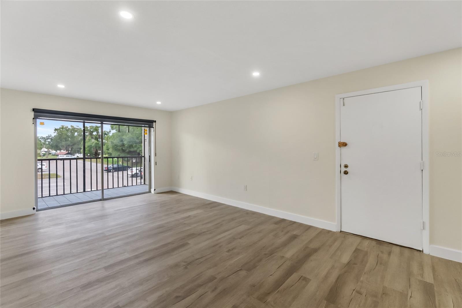 3229 BENEVA RD #203, SARASOTA, FL, 34232