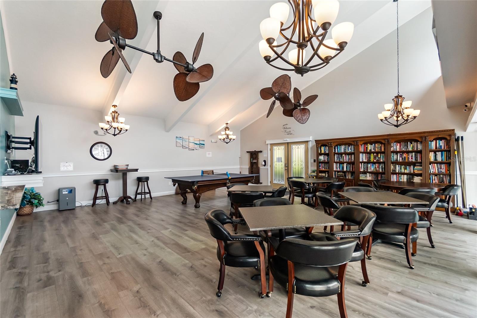 3229 BENEVA RD #203, SARASOTA, FL, 34232