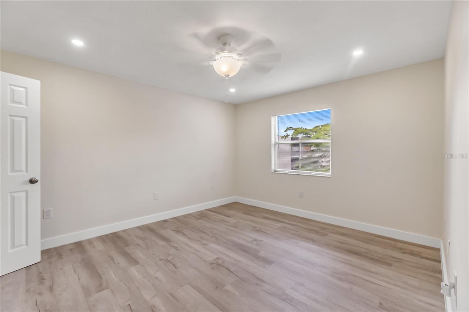 3229 BENEVA RD #203, SARASOTA, FL, 34232