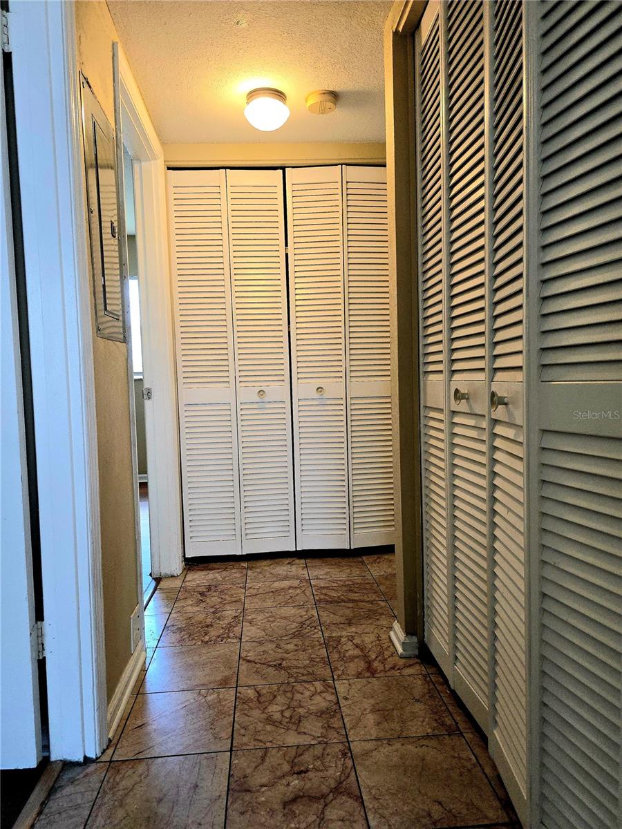 1920 E EDGEWOOD DR #J5, LAKELAND, FL, 33803